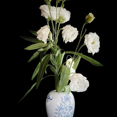 Lisianthus #4fiori bianchi vaso bianco 35 x 52 misura media